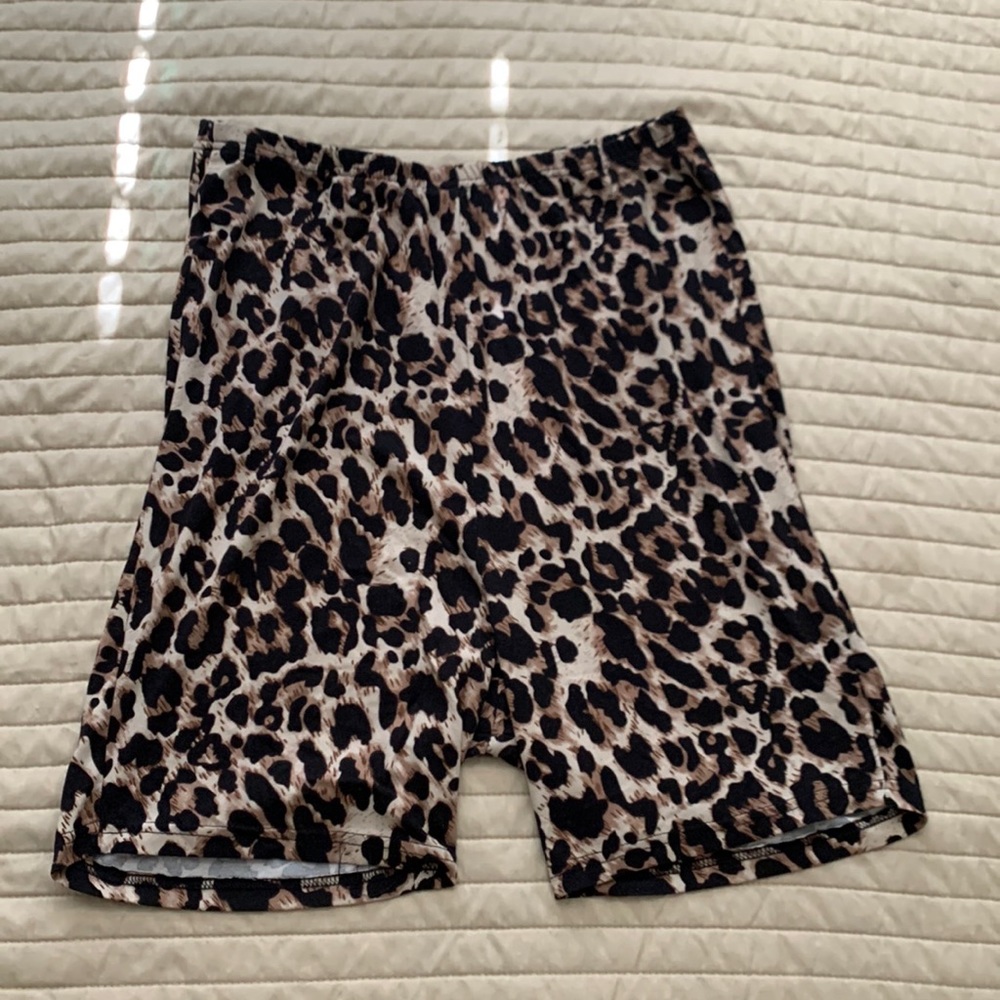 Maternity biker shorts